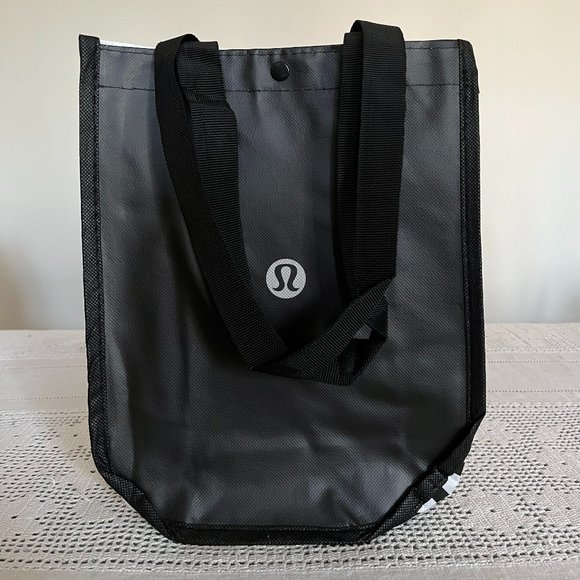 Lululemon black & white small reusable tote bag - Picture 4 of 6